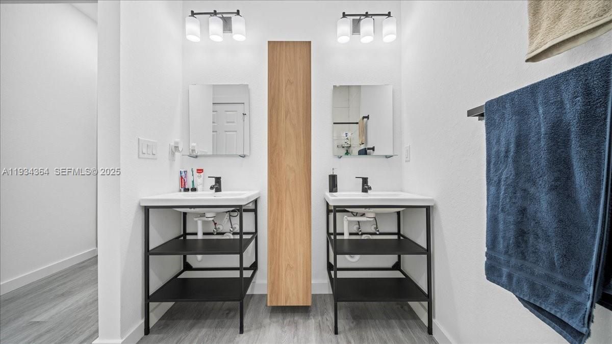 En Venta: $360,000 (3 camas, 2 baños, 1527 Pies cuadrados)