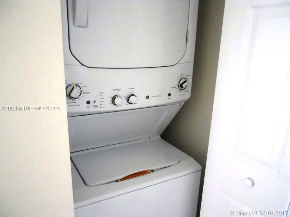 В аренду: $2,950 (3 спален, 2 ванн, 0 Квадратных фут)