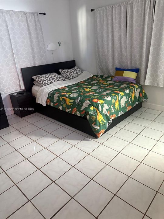 For Sale: $395,000 (2 beds, 2 baths, 1120 Square Feet)