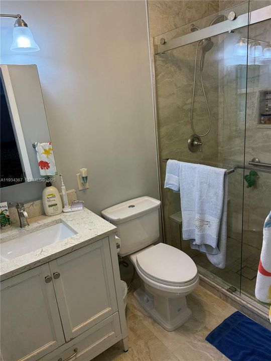 For Sale: $395,000 (2 beds, 2 baths, 1120 Square Feet)