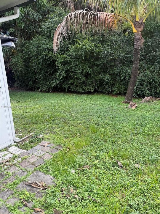 For Sale: $395,000 (2 beds, 2 baths, 1120 Square Feet)