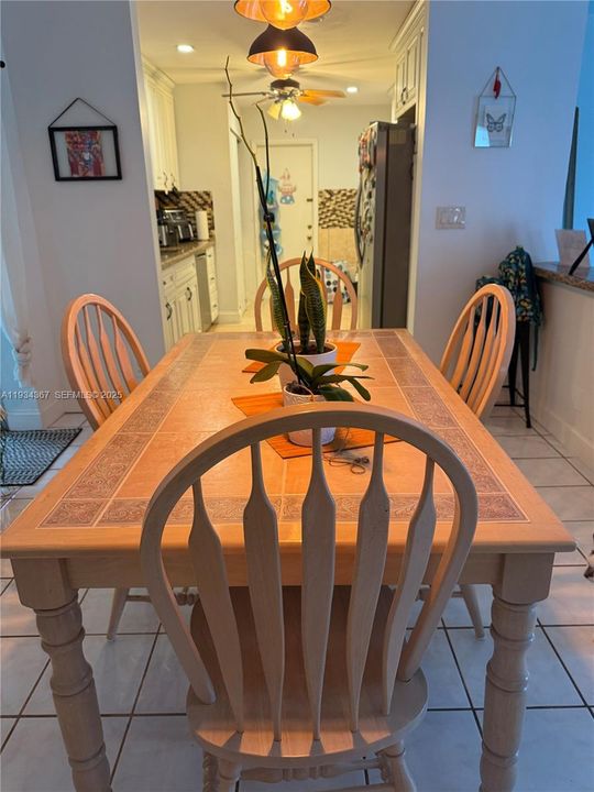 For Sale: $395,000 (2 beds, 2 baths, 1120 Square Feet)