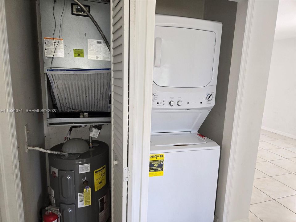 En Renta: $1,850 (3 camas, 2 baños, 1024 Pies cuadrados)