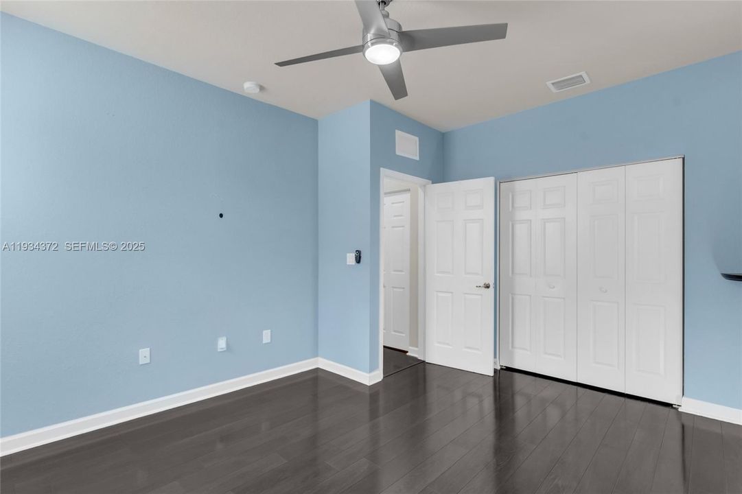 For Sale: $625,000 (4 beds, 2 baths, 2573 Square Feet)