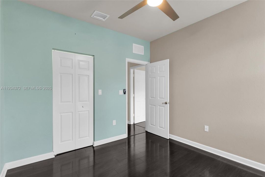 For Sale: $625,000 (4 beds, 2 baths, 2573 Square Feet)