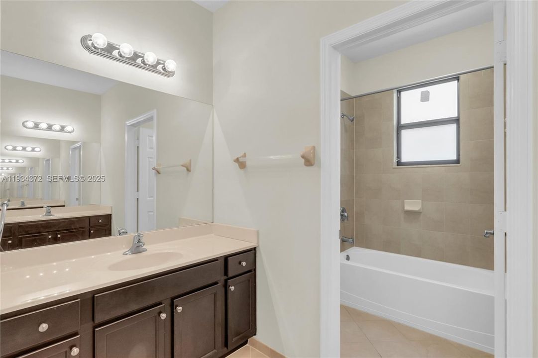 For Sale: $625,000 (4 beds, 2 baths, 2573 Square Feet)