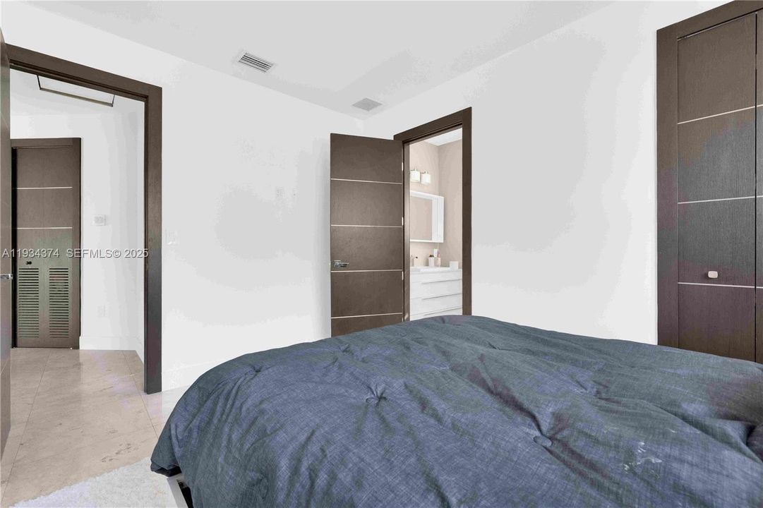 На продажу: $1,600,000 (5 спален, 4 ванн, 3093 Квадратных фут)