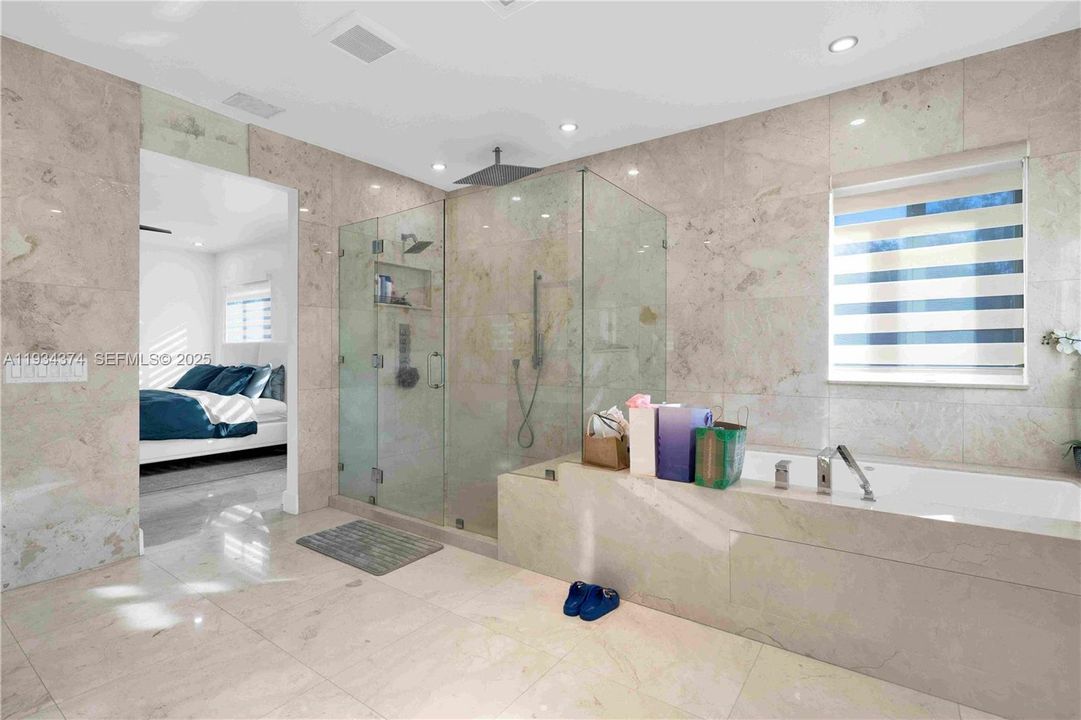 На продажу: $1,600,000 (5 спален, 4 ванн, 3093 Квадратных фут)