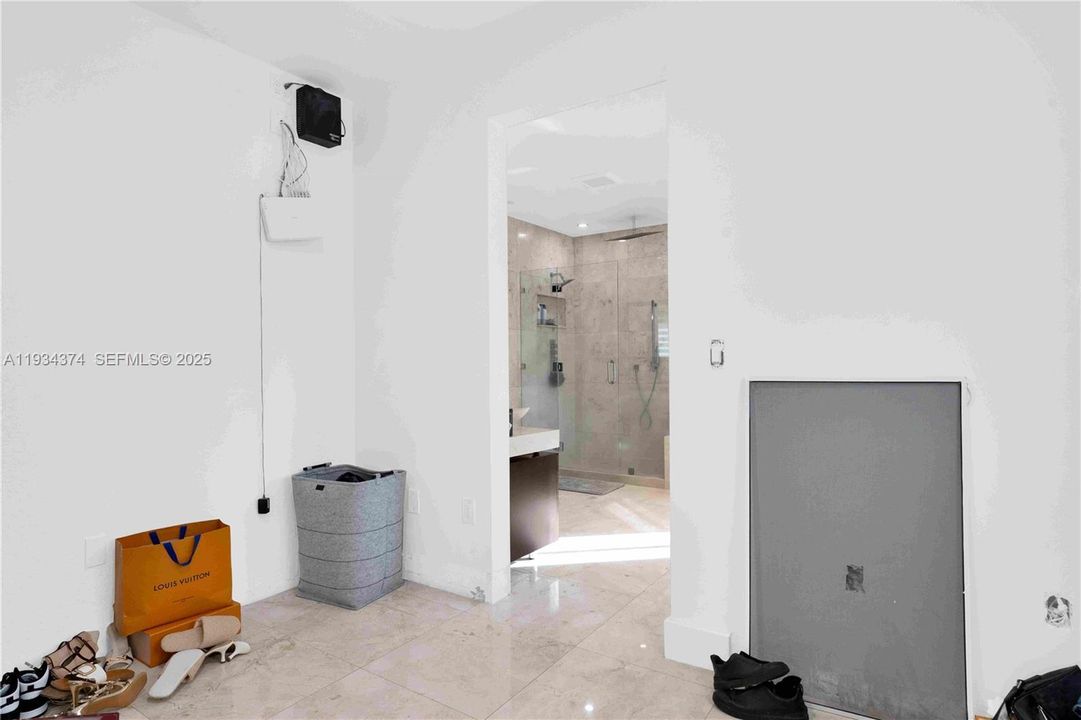 На продажу: $1,600,000 (5 спален, 4 ванн, 3093 Квадратных фут)