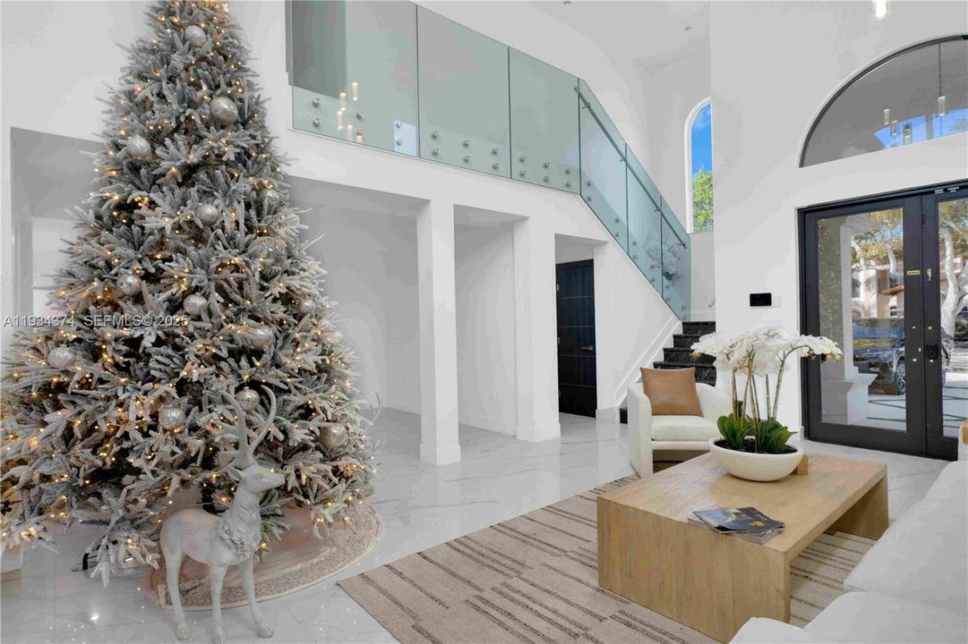 На продажу: $1,600,000 (5 спален, 4 ванн, 3093 Квадратных фут)