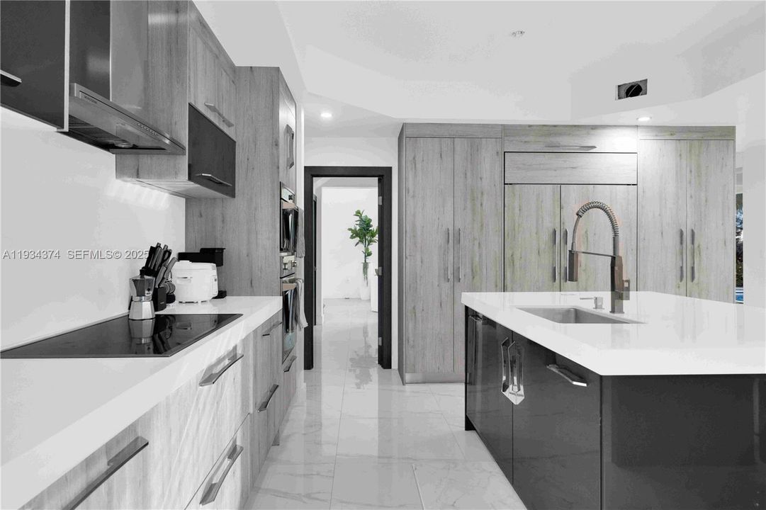 На продажу: $1,600,000 (5 спален, 4 ванн, 3093 Квадратных фут)