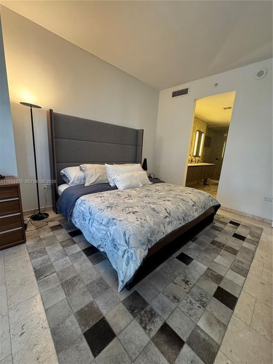 En Renta: $5,250 (1 camas, 1 baños, 805 Pies cuadrados)