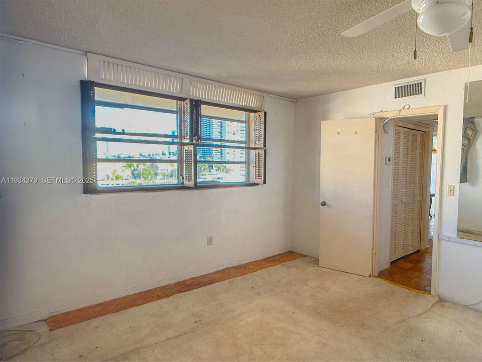 En Venta: $165,000 (1 camas, 1 baños, 817 Pies cuadrados)