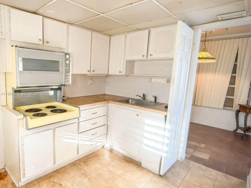 En Venta: $165,000 (1 camas, 1 baños, 817 Pies cuadrados)