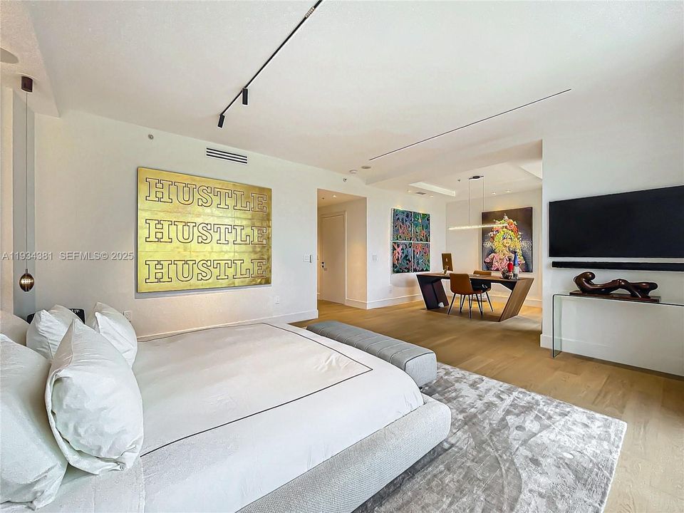 待售: $2,249,000 (2 贝兹, 2 浴室, 2803 平方英尺)