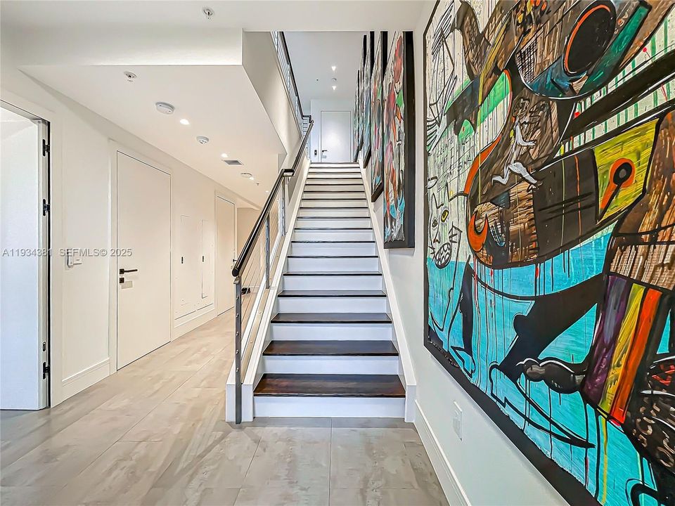 待售: $2,249,000 (2 贝兹, 2 浴室, 2803 平方英尺)