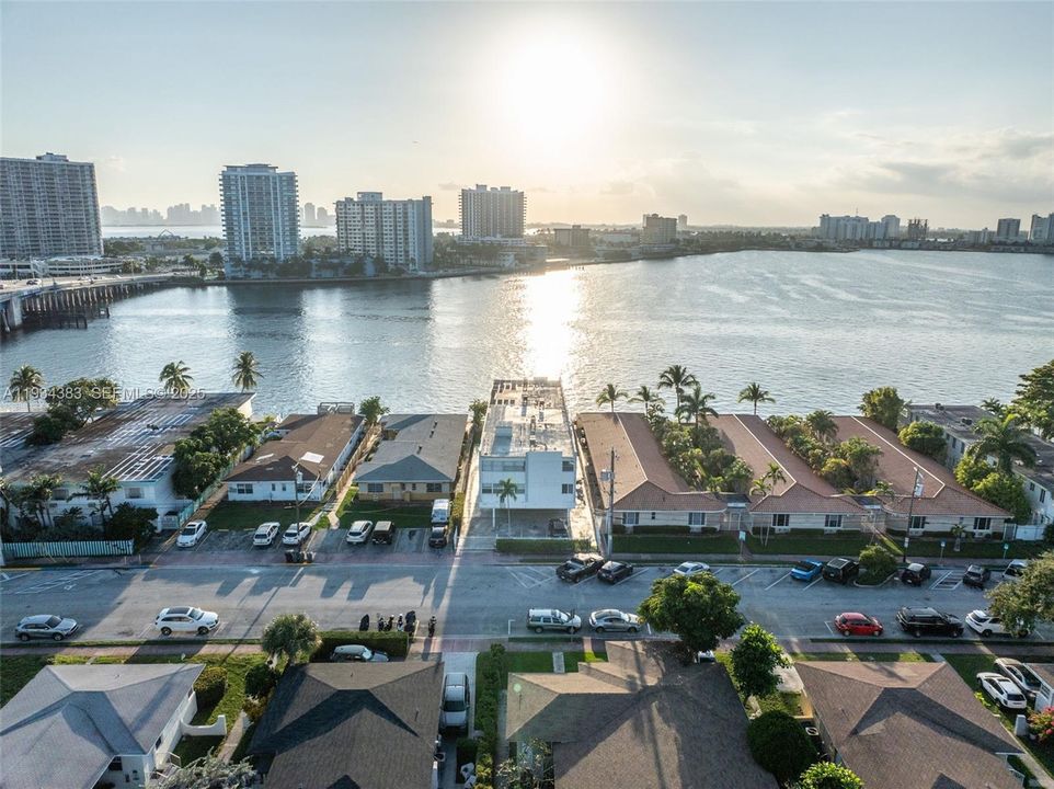 На продажу: $4,470,000 (0 спален, 0 ванн, 0 Квадратных фут)