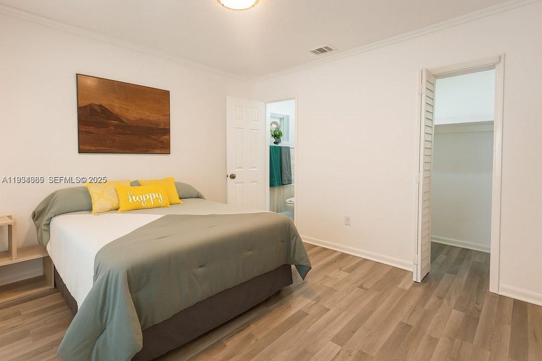 For Sale: $549,999 (3 beds, 2 baths, 1235 Square Feet)