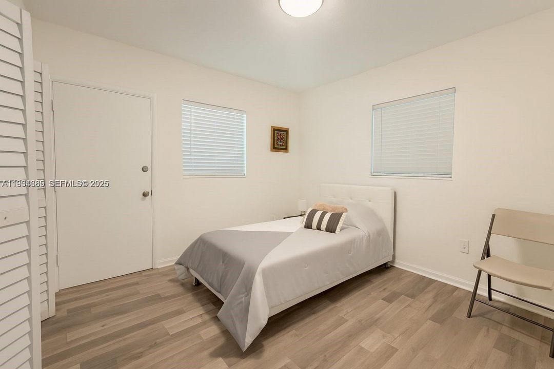 For Sale: $549,999 (3 beds, 2 baths, 1235 Square Feet)