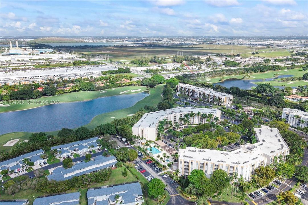 待售: $409,900 (3 贝兹, 2 浴室, 1330 平方英尺)