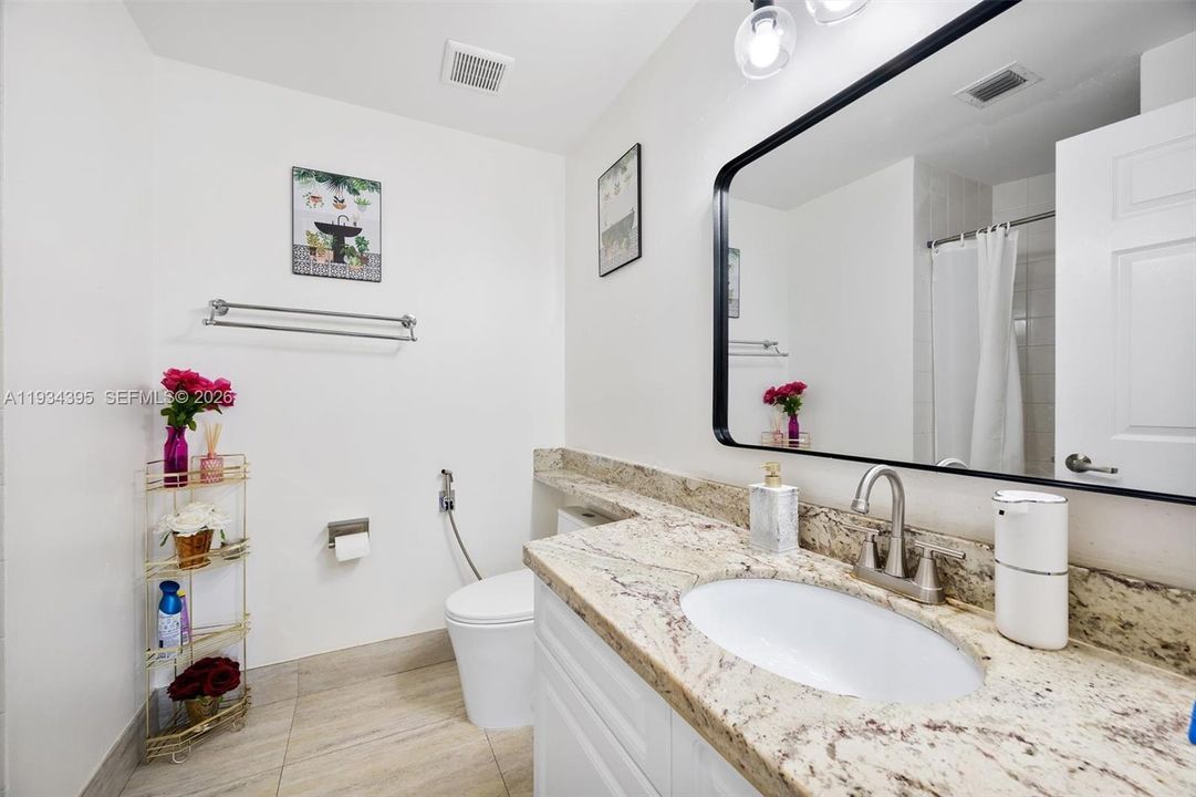 待售: $409,900 (3 贝兹, 2 浴室, 1330 平方英尺)