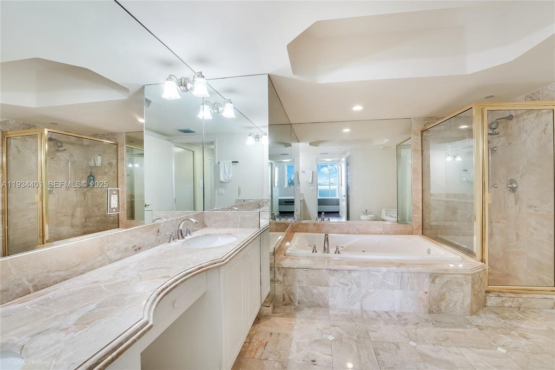 待售: $899,000 (2 贝兹, 2 浴室, 1260 平方英尺)