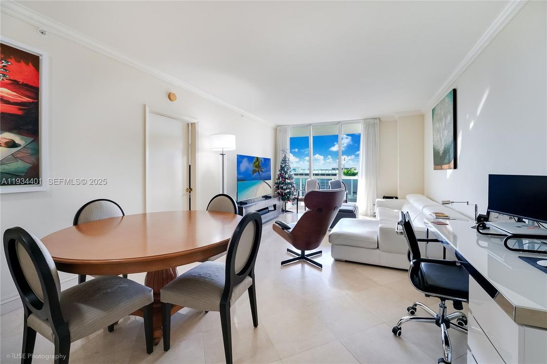 待售: $899,000 (2 贝兹, 2 浴室, 1260 平方英尺)