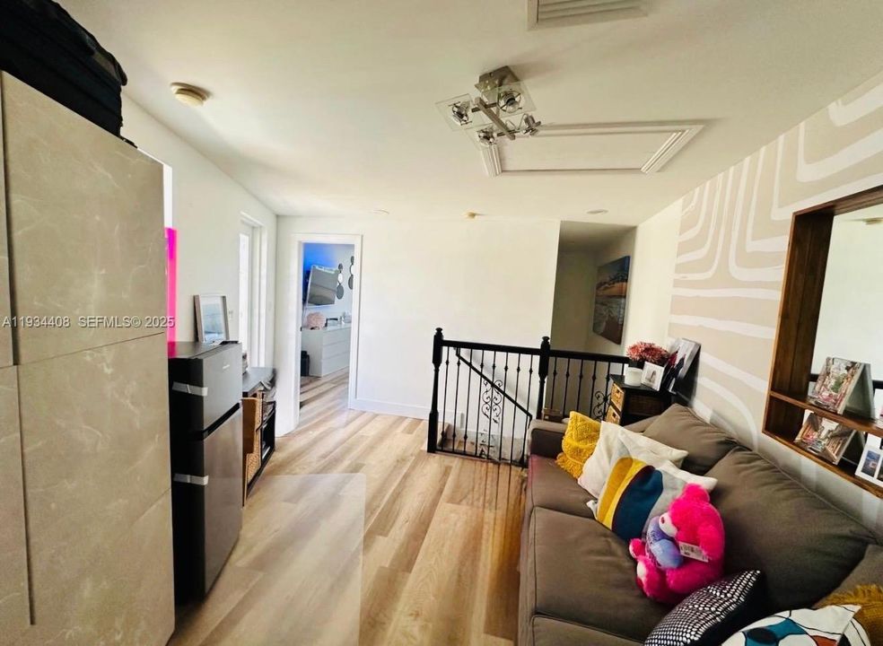 For Rent: $6,000 (3 beds, 3 baths, 2498 Square Feet)