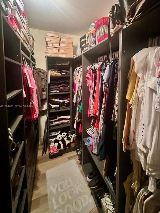 For Rent: $6,000 (3 beds, 3 baths, 2498 Square Feet)