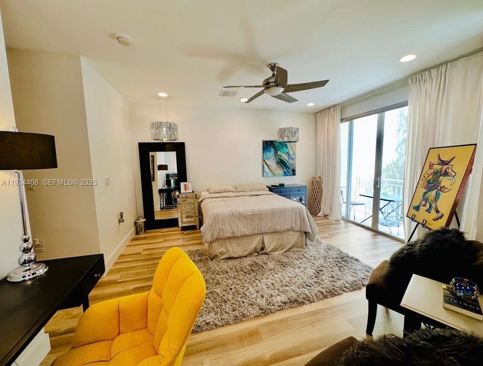 For Rent: $6,000 (3 beds, 3 baths, 2498 Square Feet)