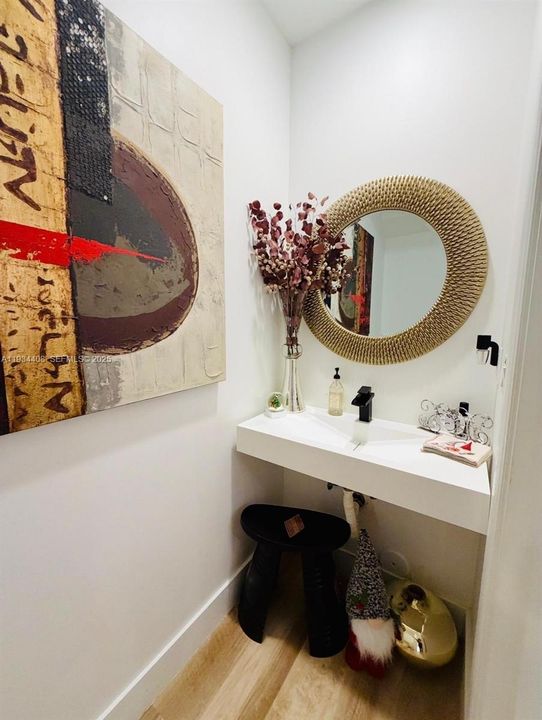 For Rent: $6,000 (3 beds, 3 baths, 2498 Square Feet)