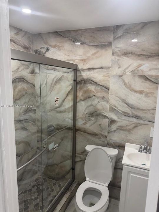 For Rent: $1,500 (1 beds, 1 baths, 1212 Square Feet)