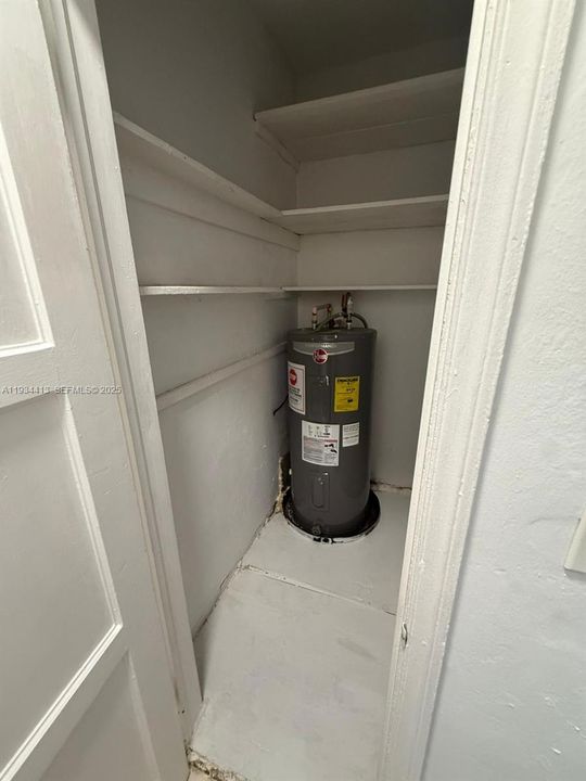 出租: $1,600 (2 贝兹, 1 浴室, 800 平方英尺)