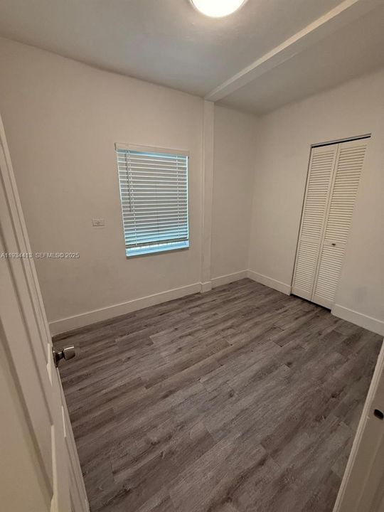 出租: $1,600 (2 贝兹, 1 浴室, 800 平方英尺)