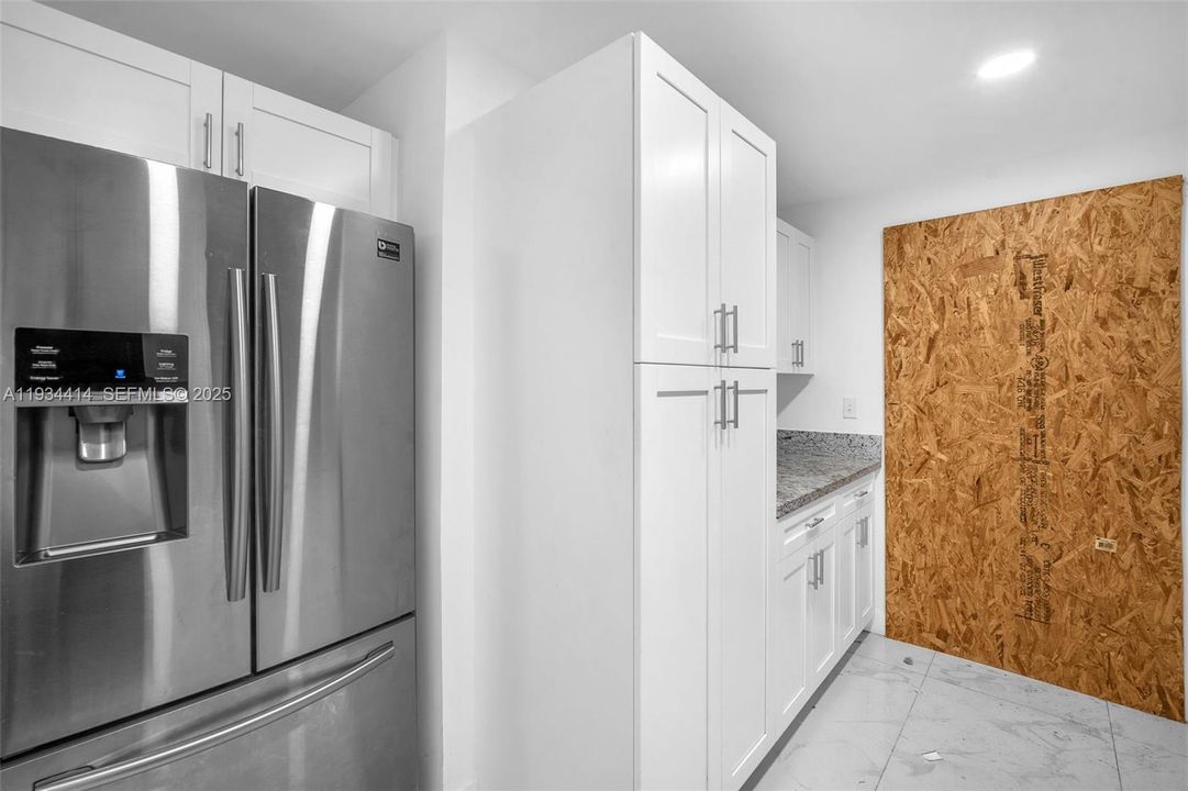 For Sale: $475,000 (3 beds, 2 baths, 1140 Square Feet)