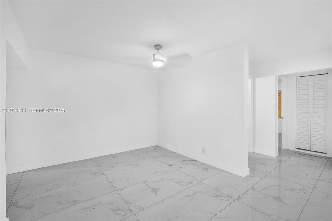 For Sale: $475,000 (3 beds, 2 baths, 1140 Square Feet)