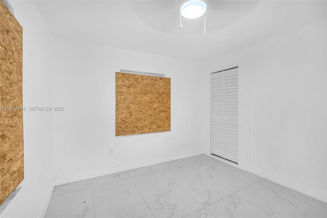 For Sale: $475,000 (3 beds, 2 baths, 1140 Square Feet)