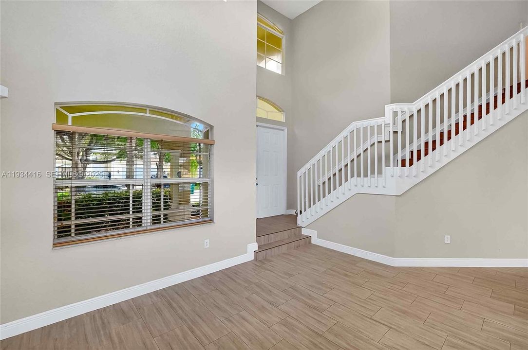 For Rent: $3,400 (3 beds, 2 baths, 2126 Square Feet)