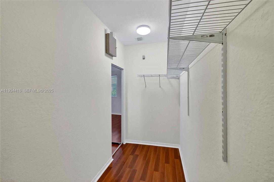 For Rent: $3,400 (3 beds, 2 baths, 2126 Square Feet)