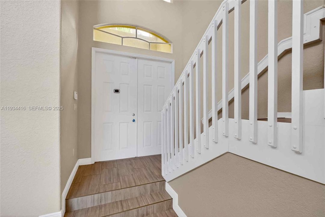 For Rent: $3,400 (3 beds, 2 baths, 2126 Square Feet)