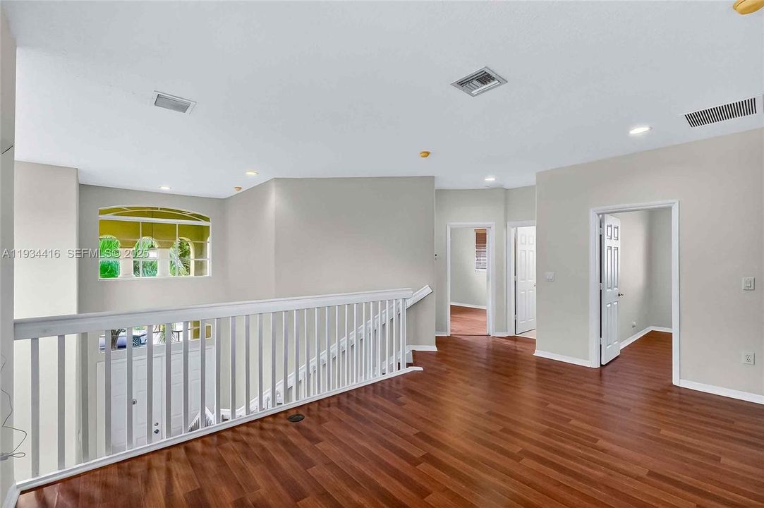 For Rent: $3,400 (3 beds, 2 baths, 2126 Square Feet)