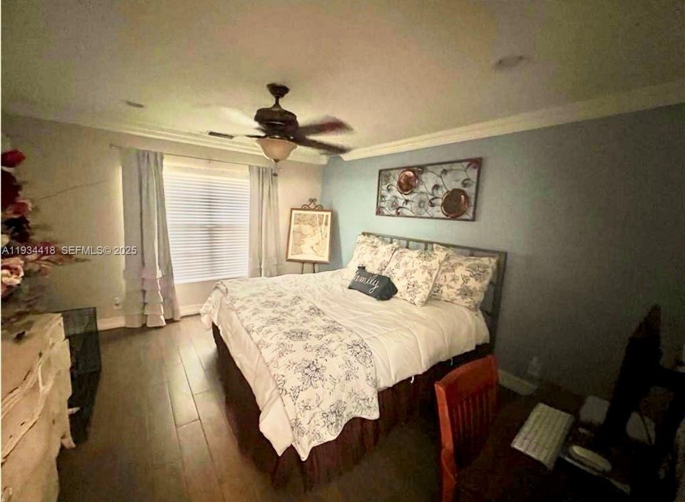 For Rent: $4,200 (3 beds, 2 baths, 1436 Square Feet)