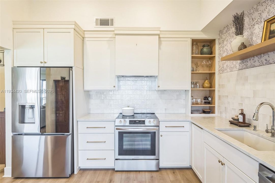 En Renta: $2,750 (2 camas, 2 baños, 1305 Pies cuadrados)