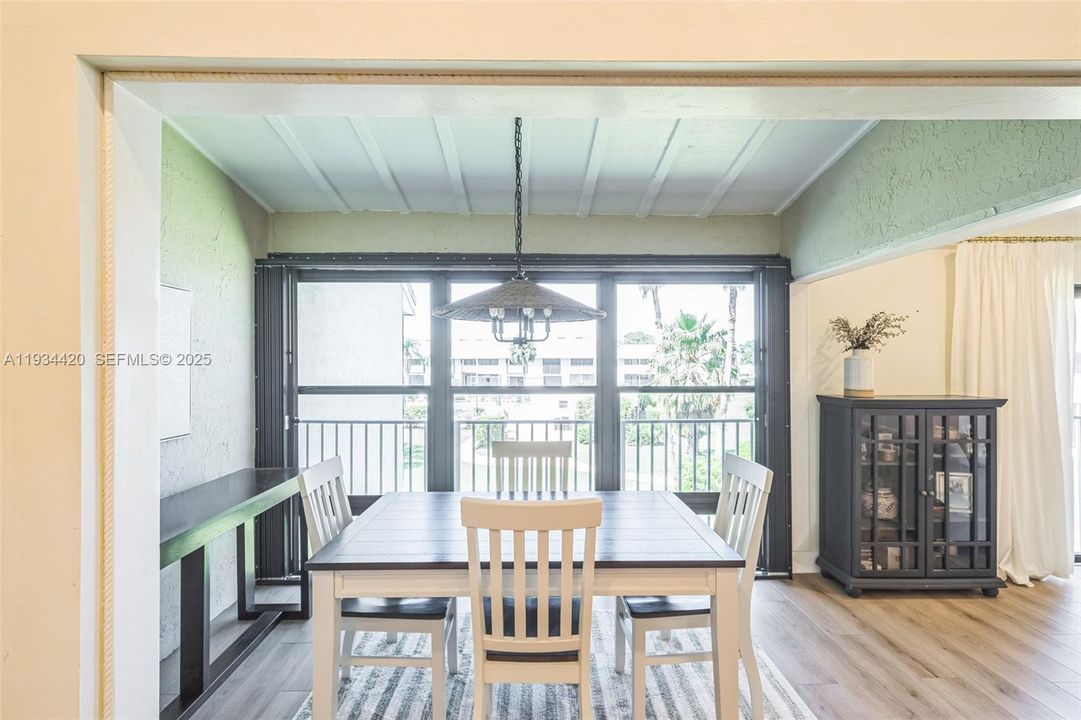 En Renta: $2,750 (2 camas, 2 baños, 1305 Pies cuadrados)