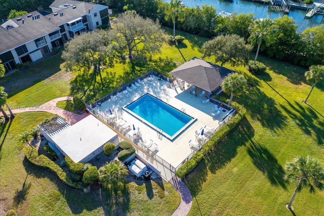 En Renta: $2,750 (2 camas, 2 baños, 1305 Pies cuadrados)