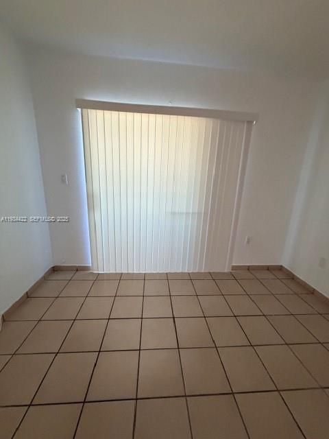 出租: $2,000 (1 贝兹, 1 浴室, 780 平方英尺)