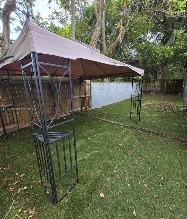 На продажу: $1,450,000 (0 спален, 0 ванн, 0 Квадратных фут)