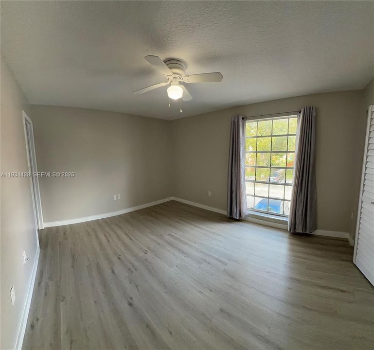 For Rent: $2,500 (2 beds, 2 baths, 918 Square Feet)