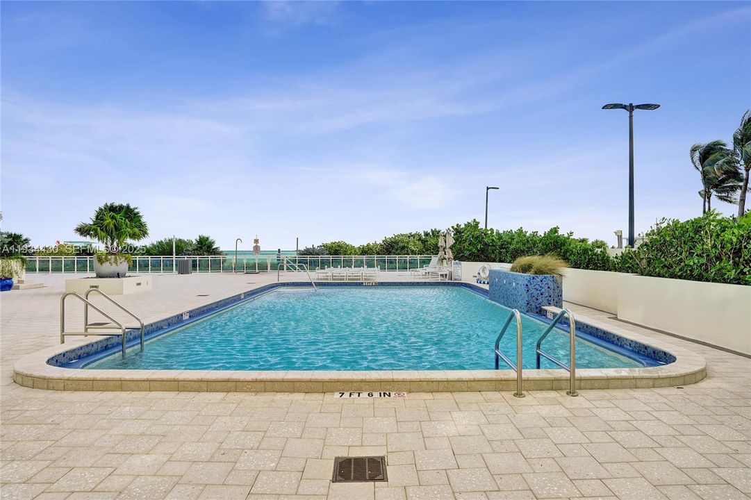 En Venta: $895,000 (2 camas, 2 baños, 1238 Pies cuadrados)