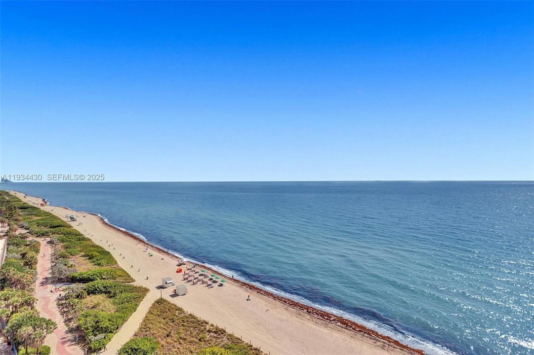 En Venta: $895,000 (2 camas, 2 baños, 1238 Pies cuadrados)